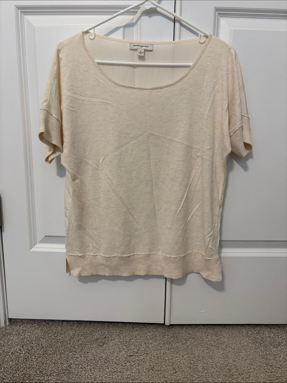 Banana Republic Cream Scoop Neck Short Sleeve Top